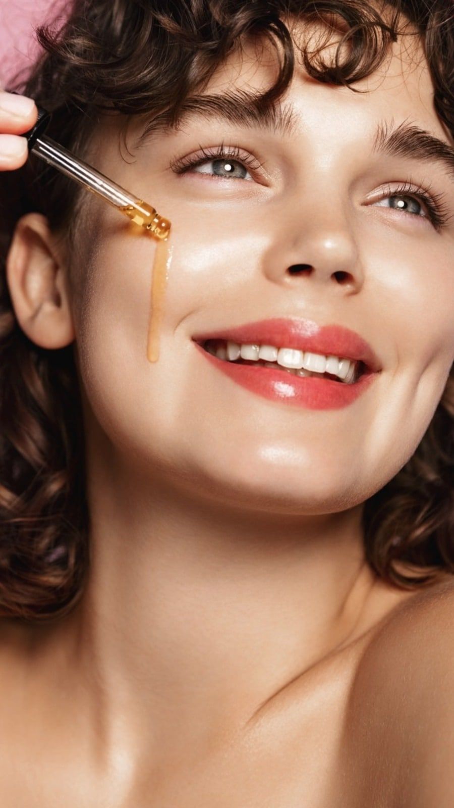 How Consistent Skincare Routines Improve Skin Health